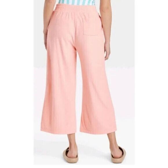 Small A New Day Cropped Pants - Picture 3 of 8